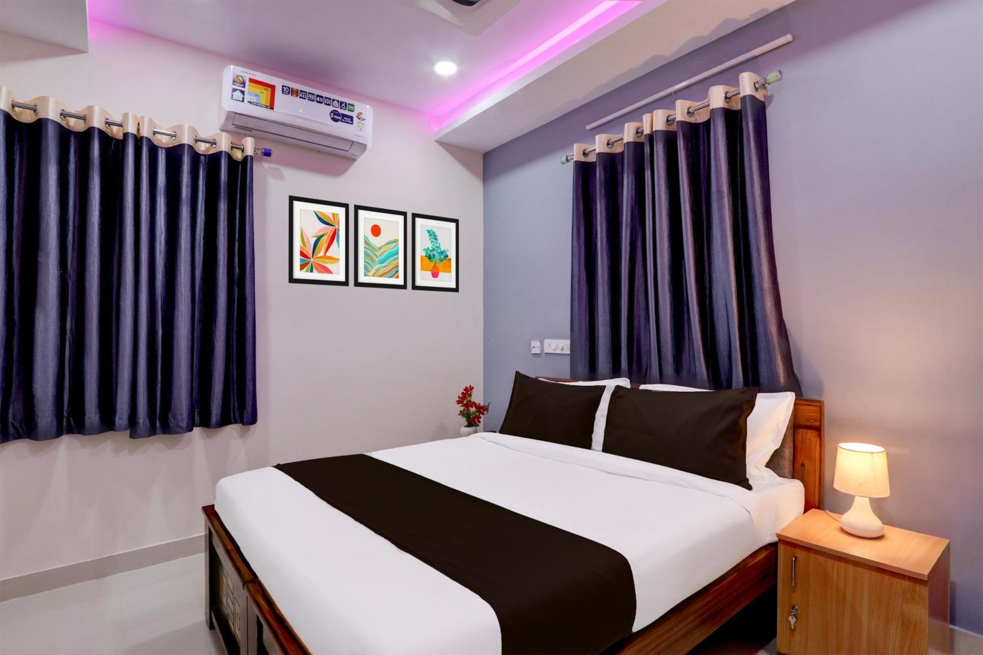 Super Townhouse Nanak Ram Guda Near Waverock Sez Hyderabad Exterior photo